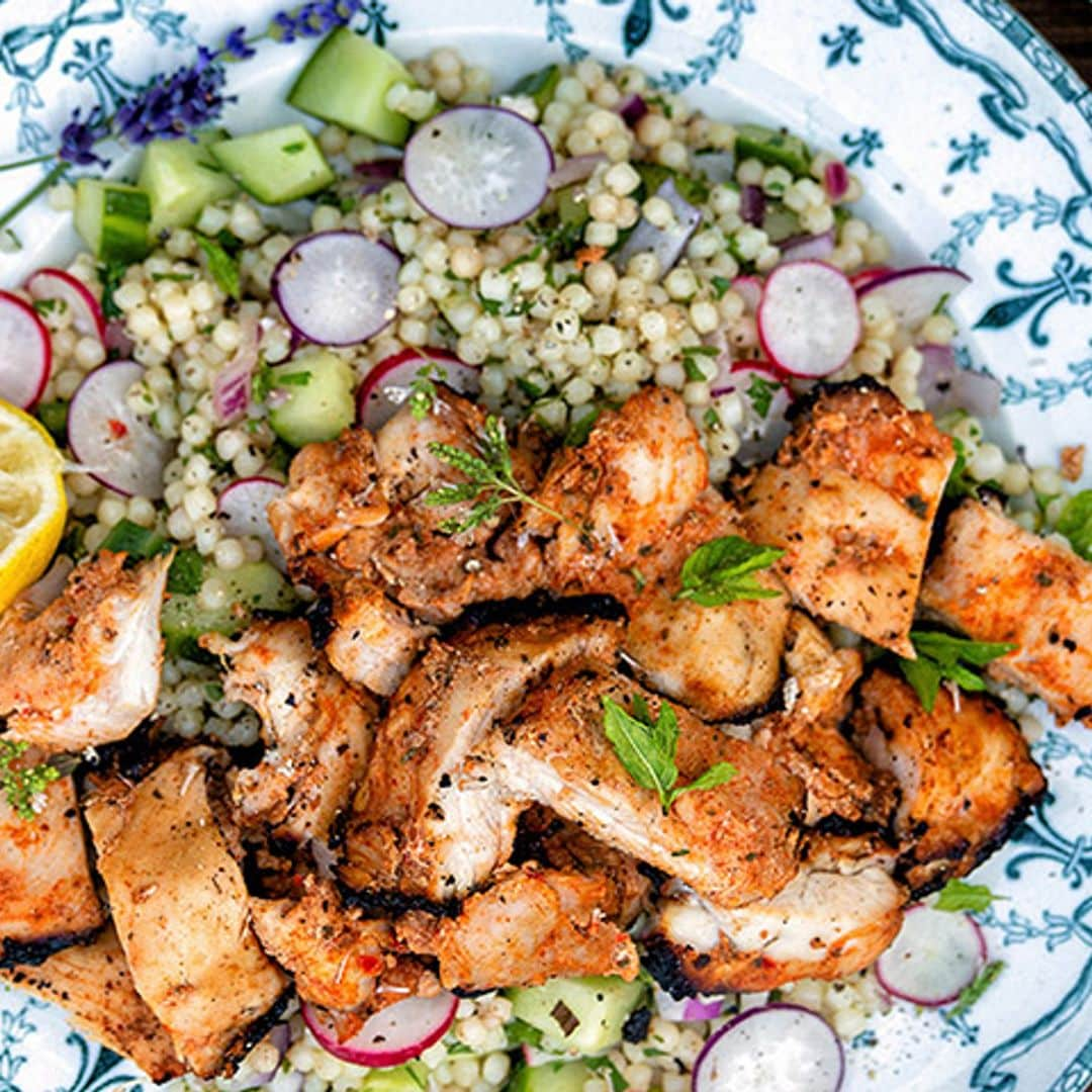 Salteado de pavo con ensalada de quinoa