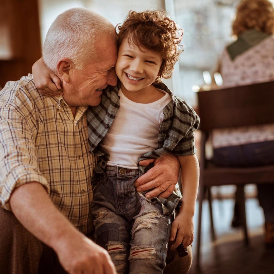 ¿Sabías que un nieto es la mejor medicina para un abuelo?