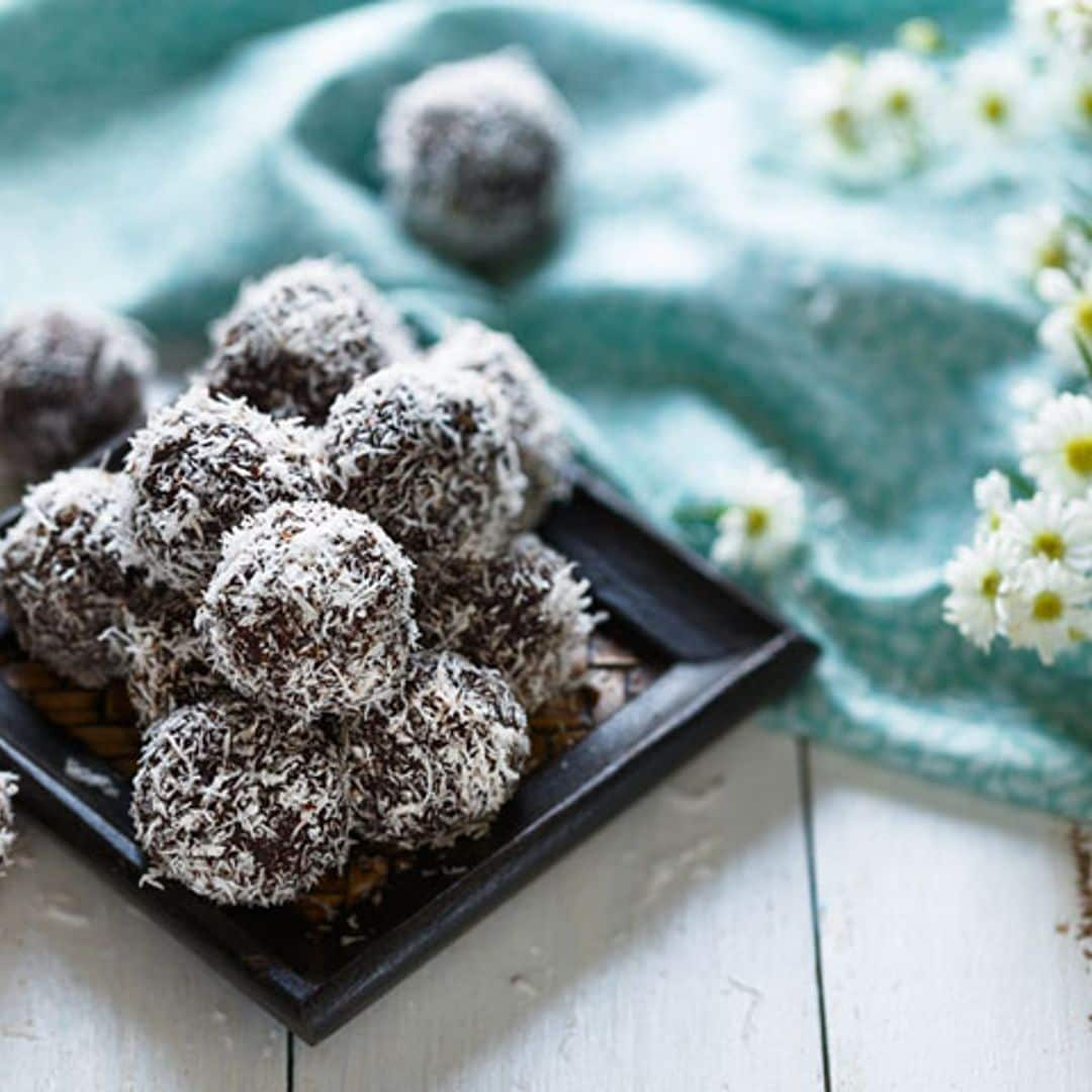 Bombones de chocolate y coco