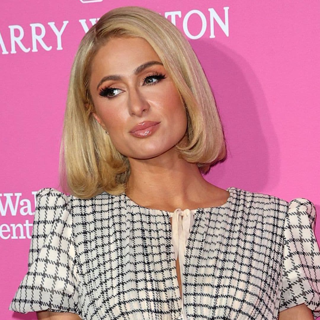 ¡De cuento y fantasía! Paris Hilton celebra su despedida de soltera como 'Alicia en el país de las maravillas'