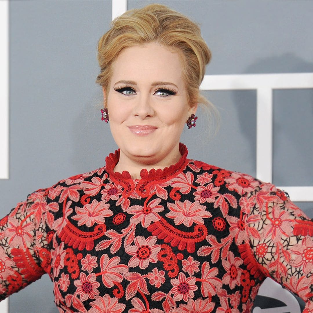 ¿De verdad es Adele? Su última foto causa furor en internet