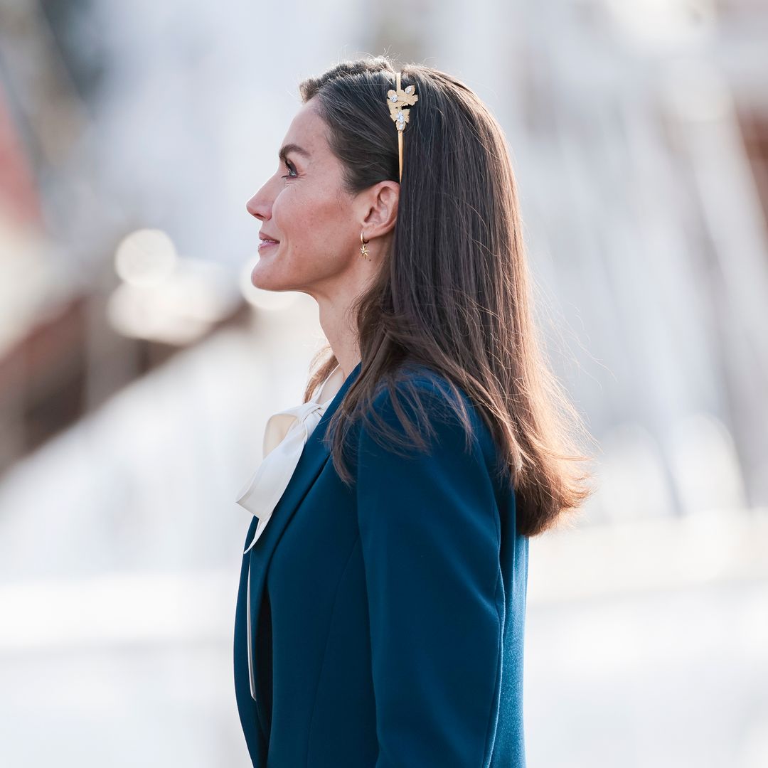 Reina Letizia en la salida de Elcano