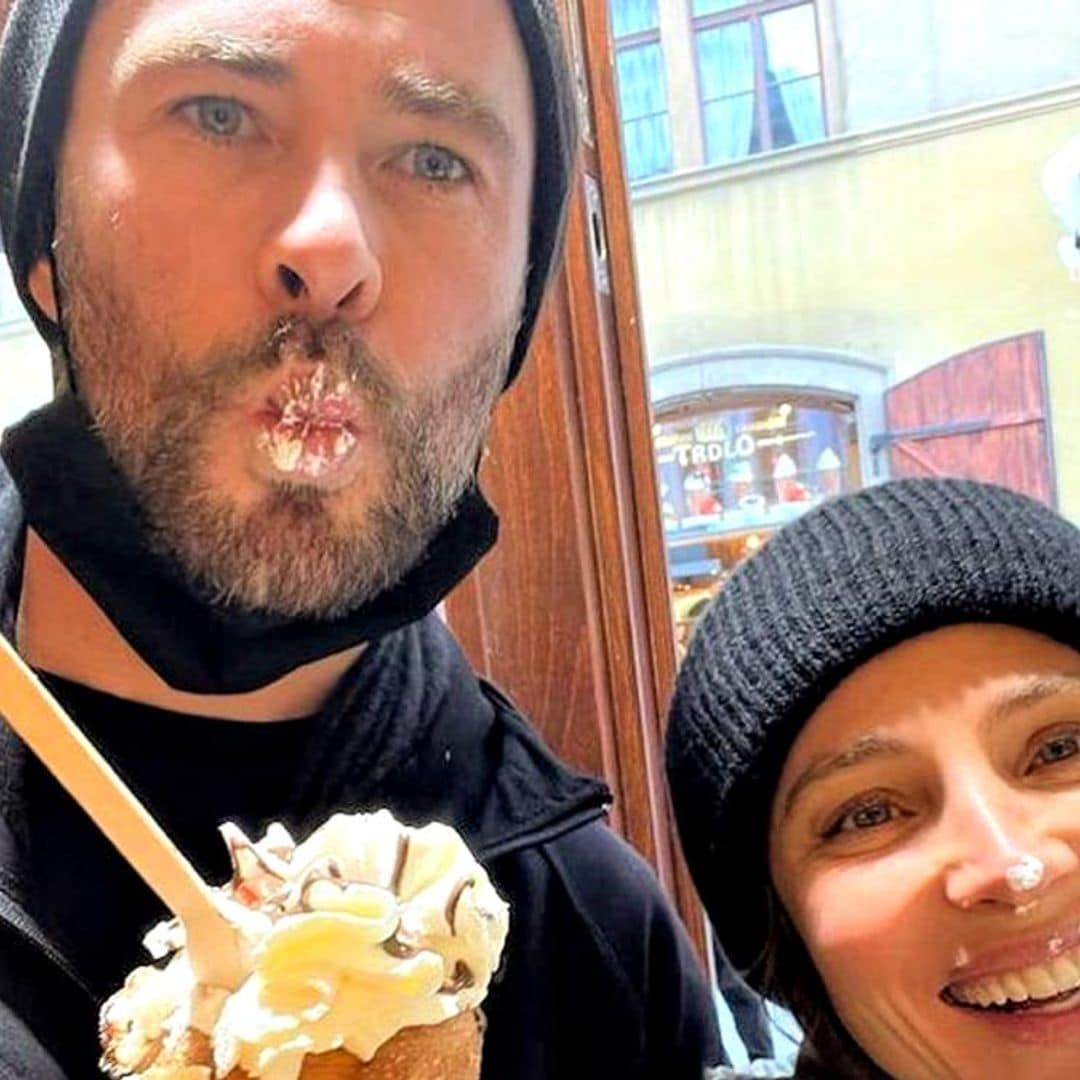 ¡Bromas, helados y mucha complicidad! Elsa Pataky y Chris Hemsworth pasean su amor por Praga