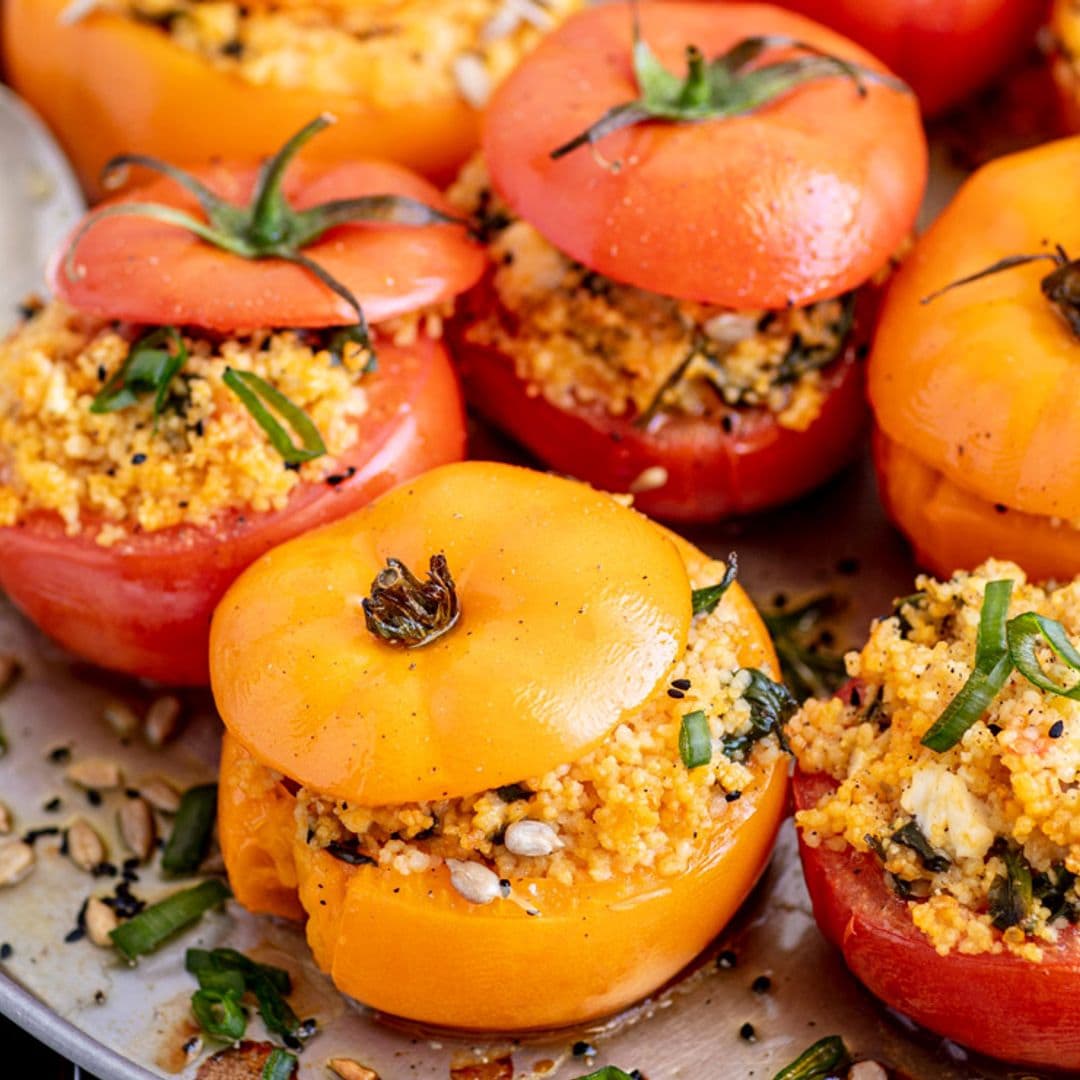 Tomates rellenos de cuscús y queso feta