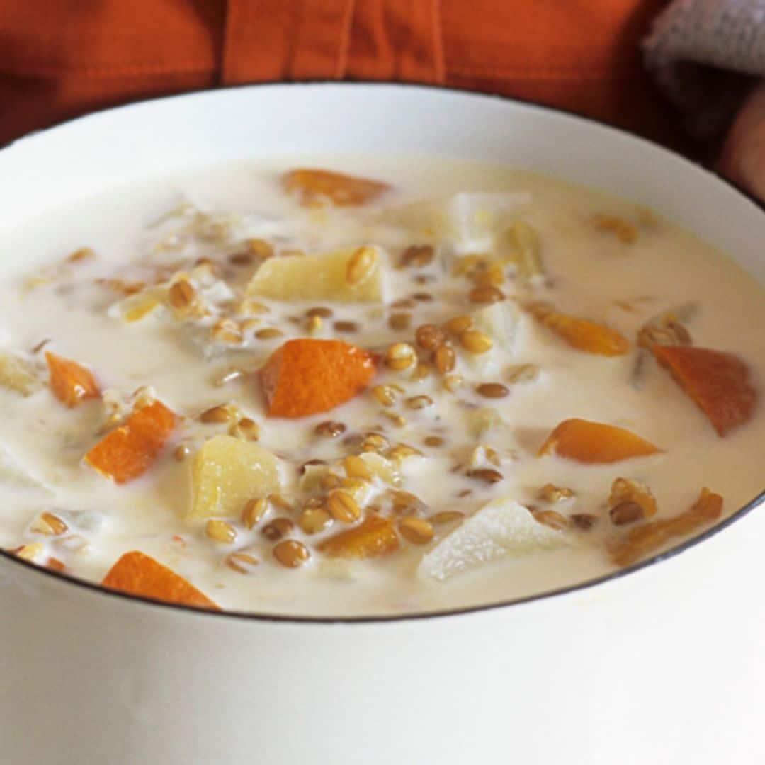 Sopa de espelta con zanahoria y patata