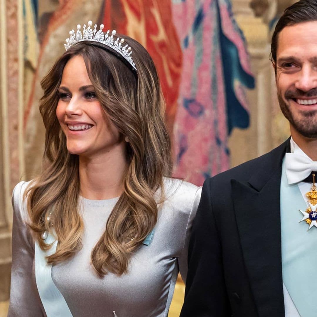 Sofia de Suecia, fabulosa con un conjunto de estilo nupcial y la tiara de su boda