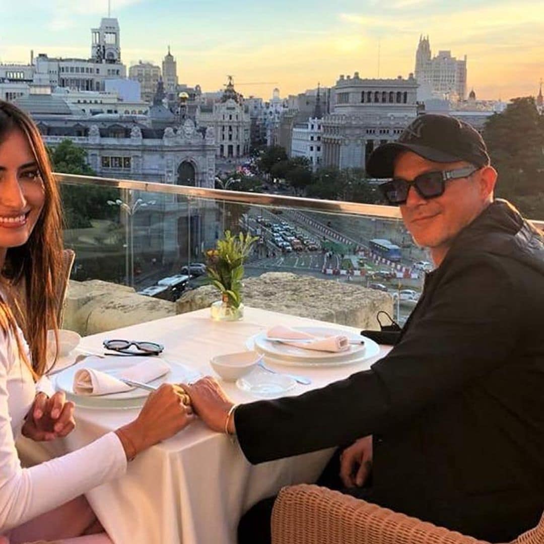 La emoción de Alejandro Sanz al reencontrarse con Rachel Valdés y recordar a su padre con una noticia inesperada