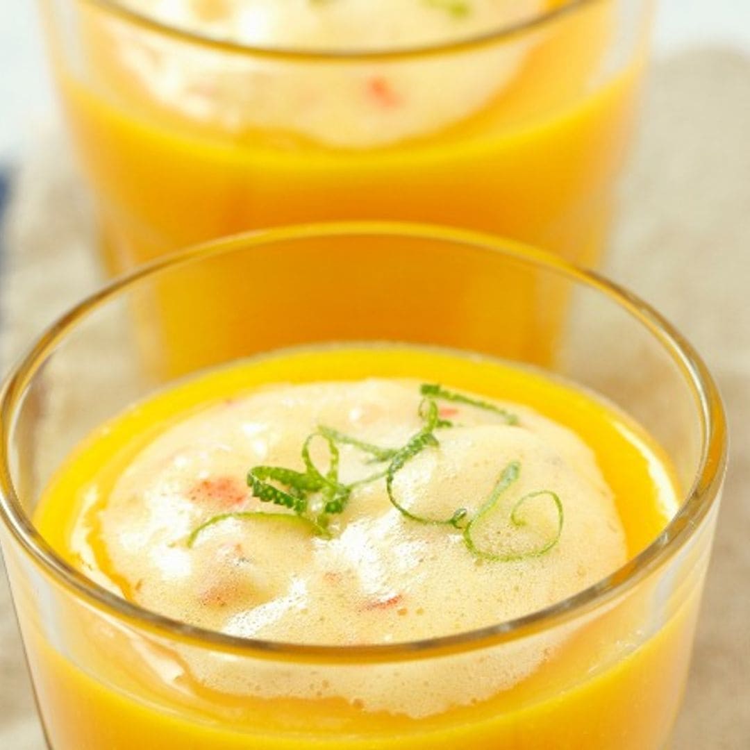 Crema fría de zanahorias y mango