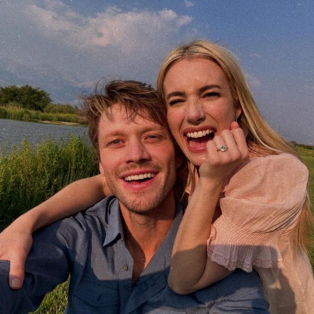 Emma Roberts y Cody John anuncian su compromiso tras dos años juntos