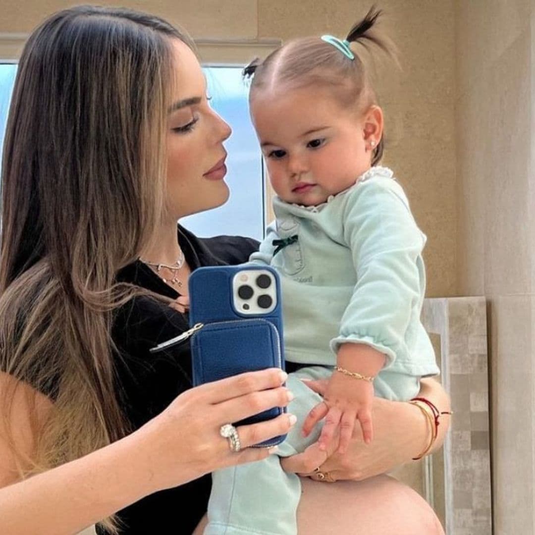 Ximena Navarrete revela cómo fue el primer encuentro de su hija con su nuevo hermanito