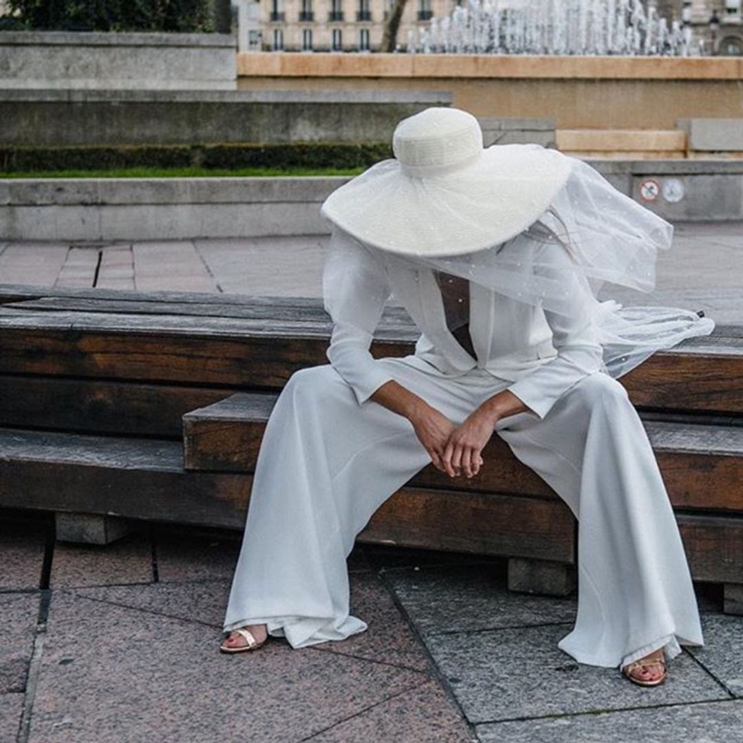 Diez looks de novia por los que querrás casarte con 'blazer' blanca