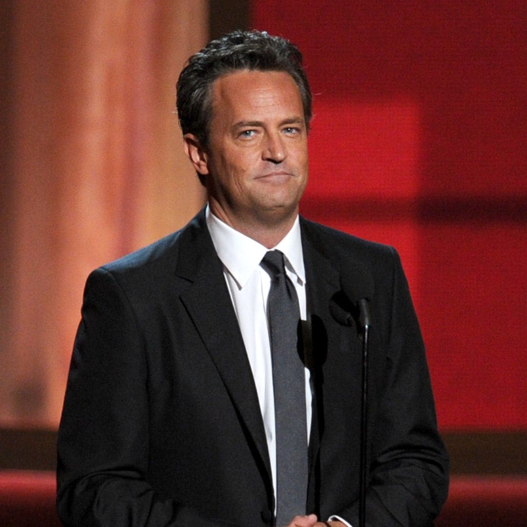 Matthew Perry aún no descansa en paz: un año después de la muerte del famoso actor de 'Friends' salen nuevos culpables