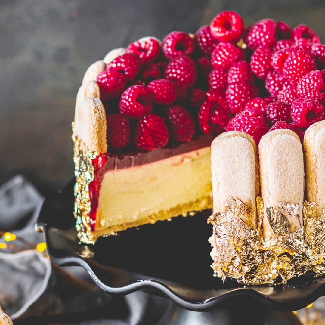 Tarta de queso y frambuesas al estilo 'Carlota'