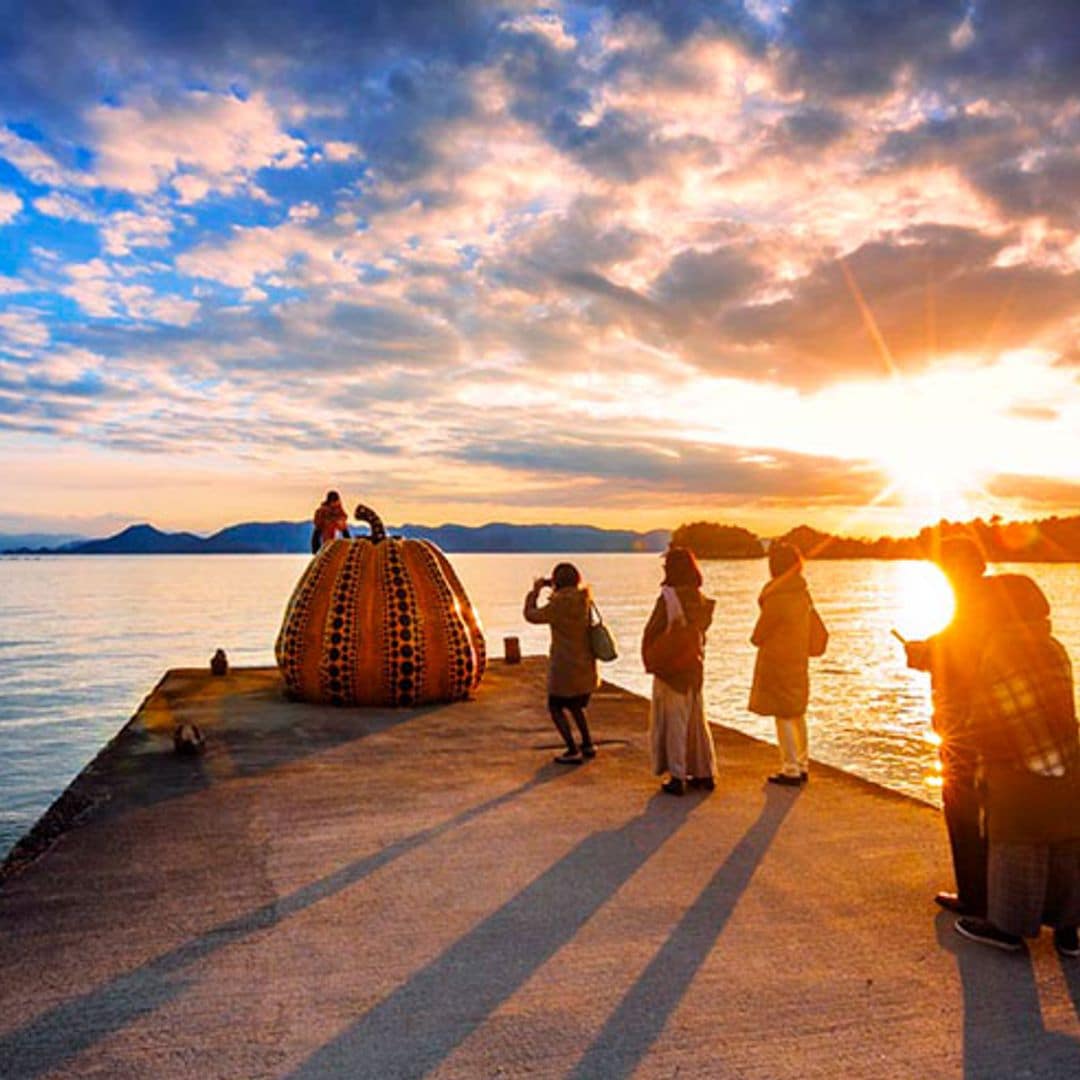 Naoshima, la isla japonesa de las calabazas gigantes