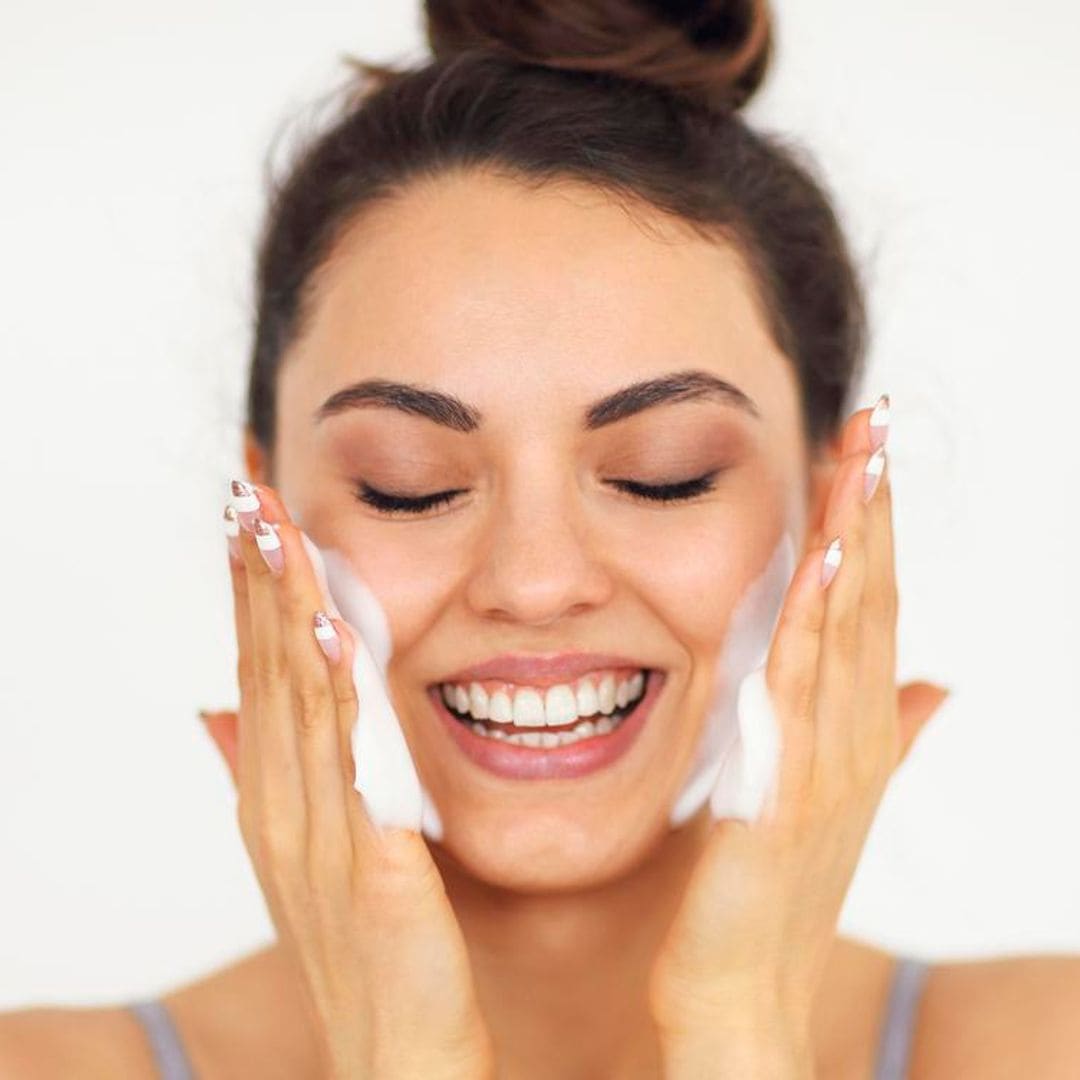 10 limpiadores faciales que debes conocer