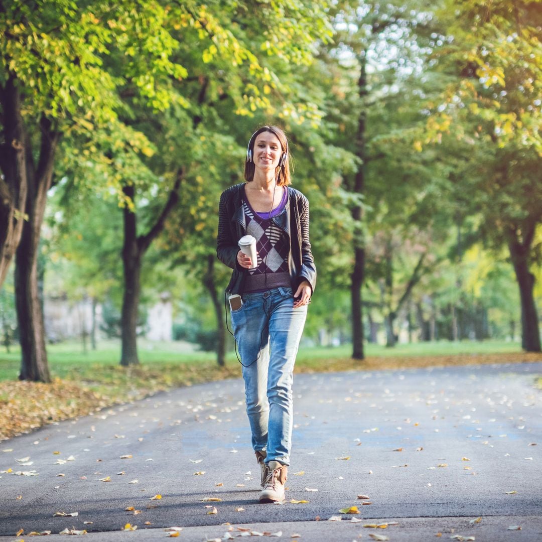 Un ejercicio tan sencillo como caminar puede aliviar los síntomas de las enfermedades reumáticas