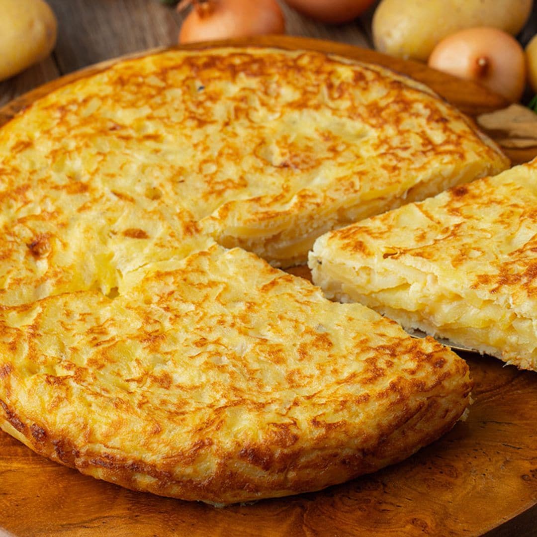 Tortilla de patatas: la receta que siempre sale bien