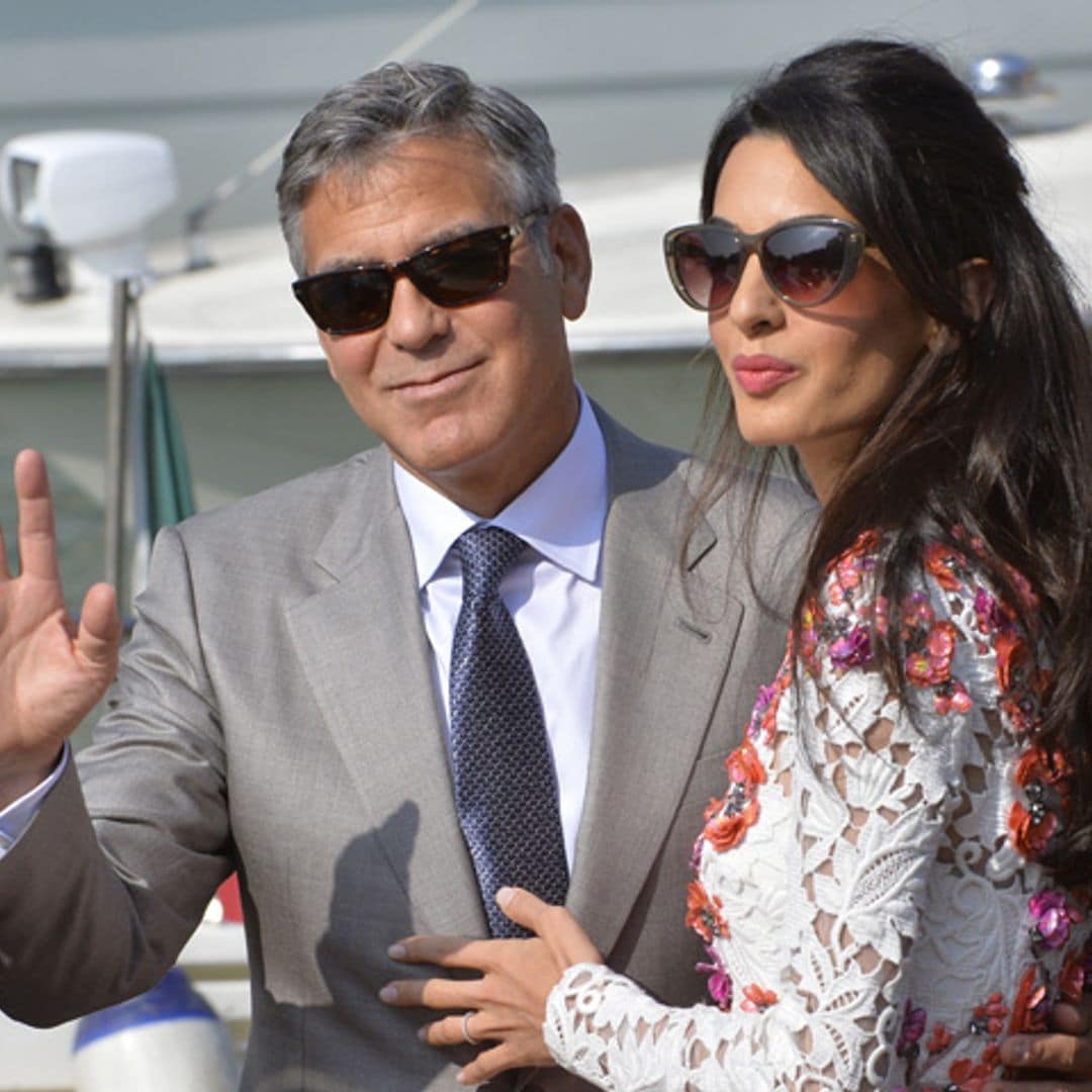 George Clooney y su familia se despiden de La Palma navegando con delfines