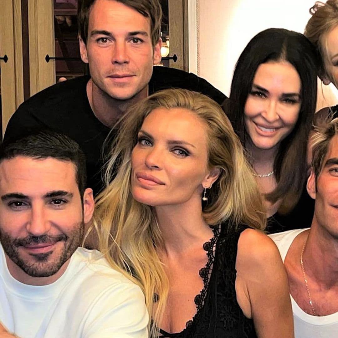 Ester Expósito, Vicky Martín Berrocal, Esther Cañadas... la divertidísima fiesta de cumpleaños de Jon Kortajarena