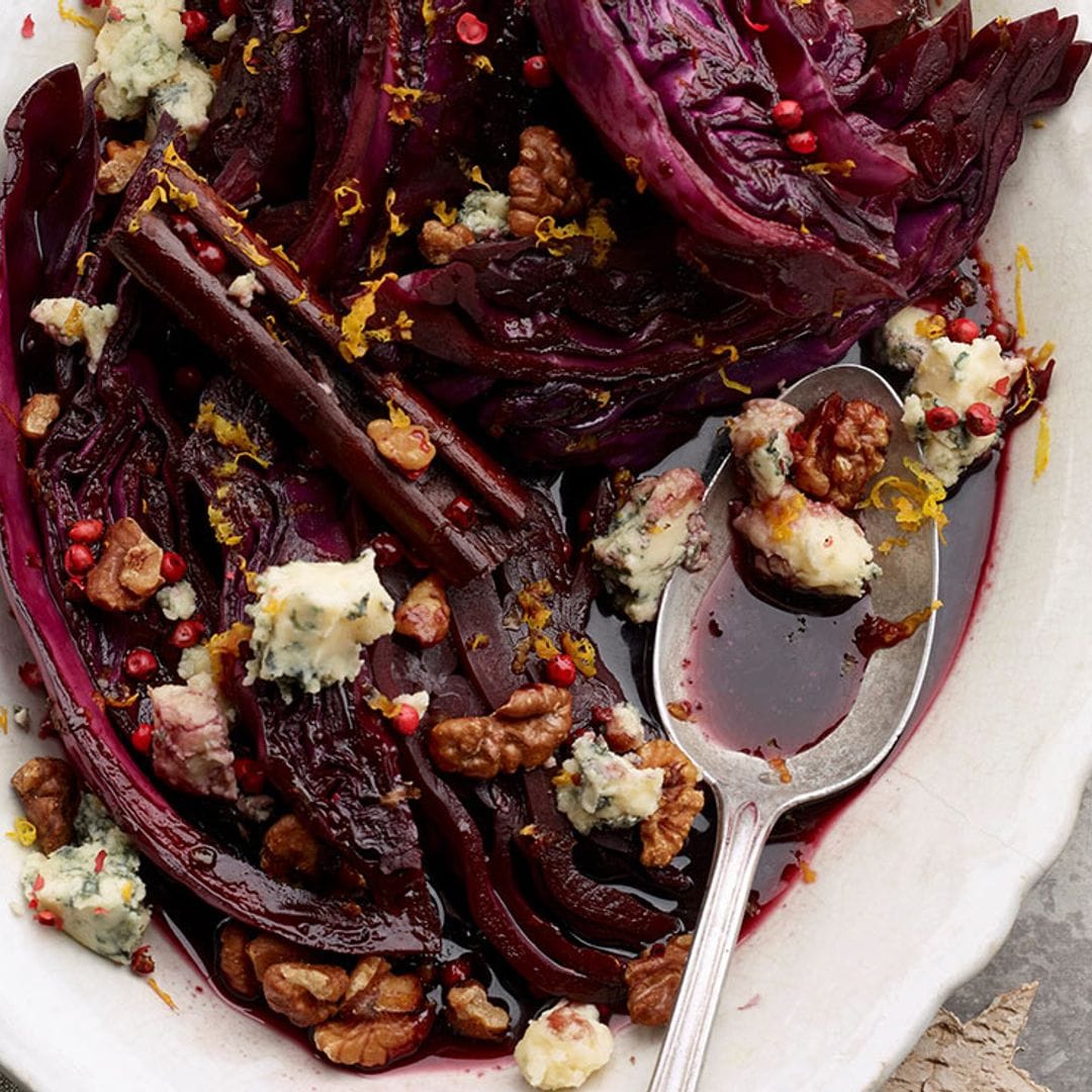 Lombarda al horno con nueces y queso azul