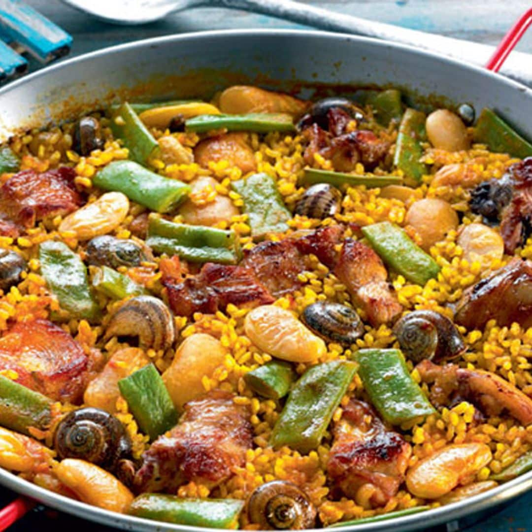 Paella valenciana de caracoles