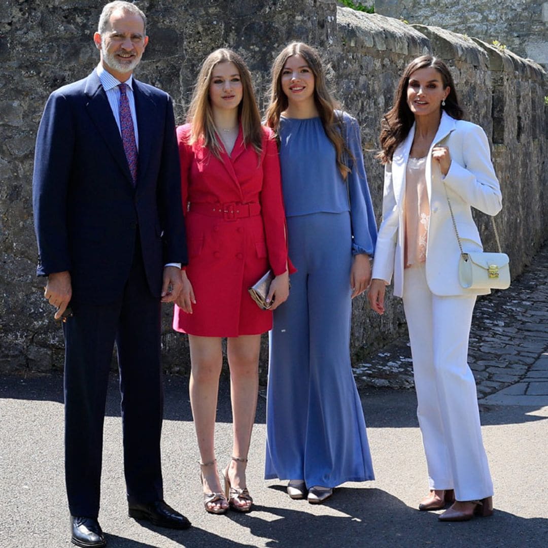 La princesa Leonor sorprende en su graduación con un minivestido-blazer y sandalias de taconazo