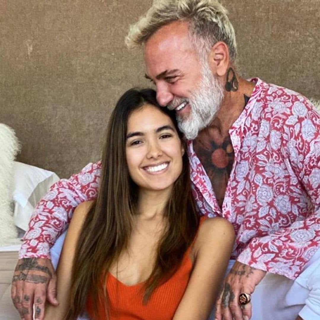 Muy acaramelado y junto al mar: Gianluca Vacchi muestra la primera imagen de su novia embarazada