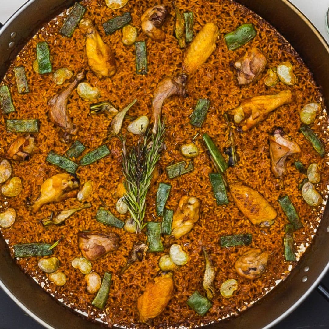 Trucos infalibles de los mejores maestros arroceros para hacer una buena paella