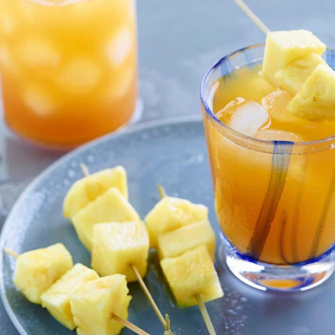 Té helado especiado con piña y 'lemongrass'