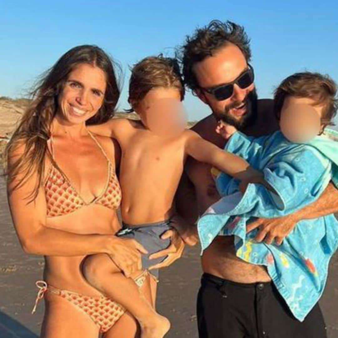 Las imágenes más familiares de Elena Furiase de vacaciones con su marido y sus hijos