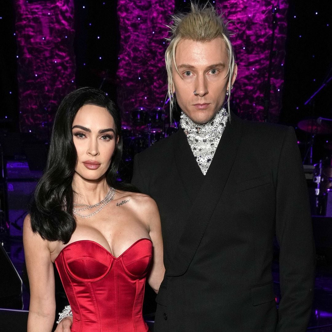 Megan Fox y Machine Gun Kelly en la fiesta Pre-GRAMMY en Los Angeles el 4 de febrero de 2023