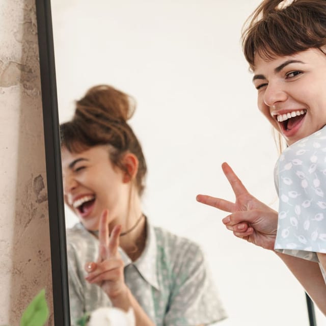 mujer sonriente