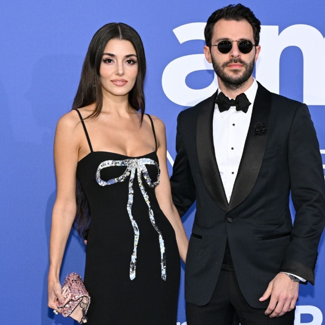 Hande Erçel ('Love is in the air') posa por primera vez con su pareja en Cannes