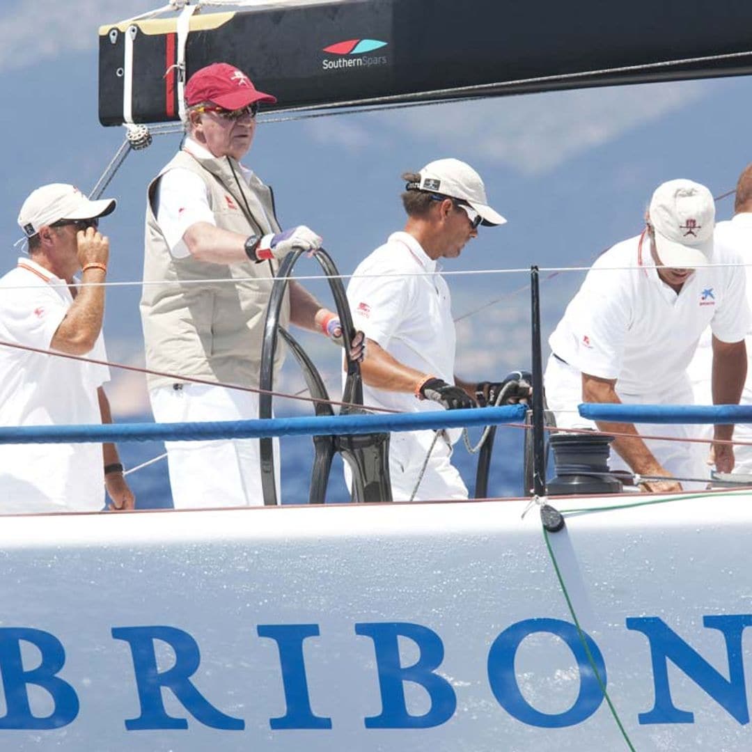 El rey Juan Carlos vuelve a las regatas: así es el 'Bribón', el barco que podría capitanear