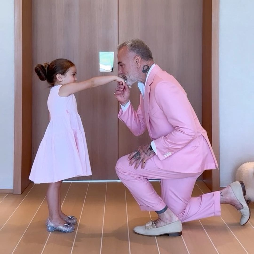 Gianluca Vacchi con su hija Blu