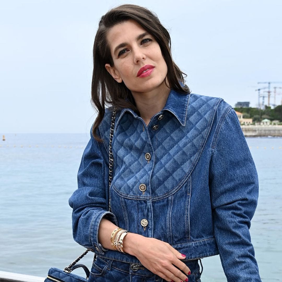 Carlota, Carolina, Pauline... Cumbre de 'royals' en el desfile de Chanel en Montecarlo