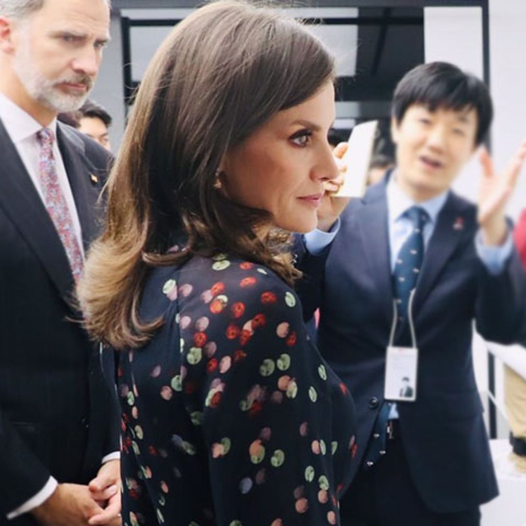 El nuevo éxito de doña Letizia en Seúl, un vestido de 99 euros con diseño español