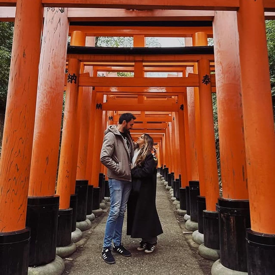 Sofía Castro y Pablo Bernot ponen fin a su paso por Japón con un romántico posado