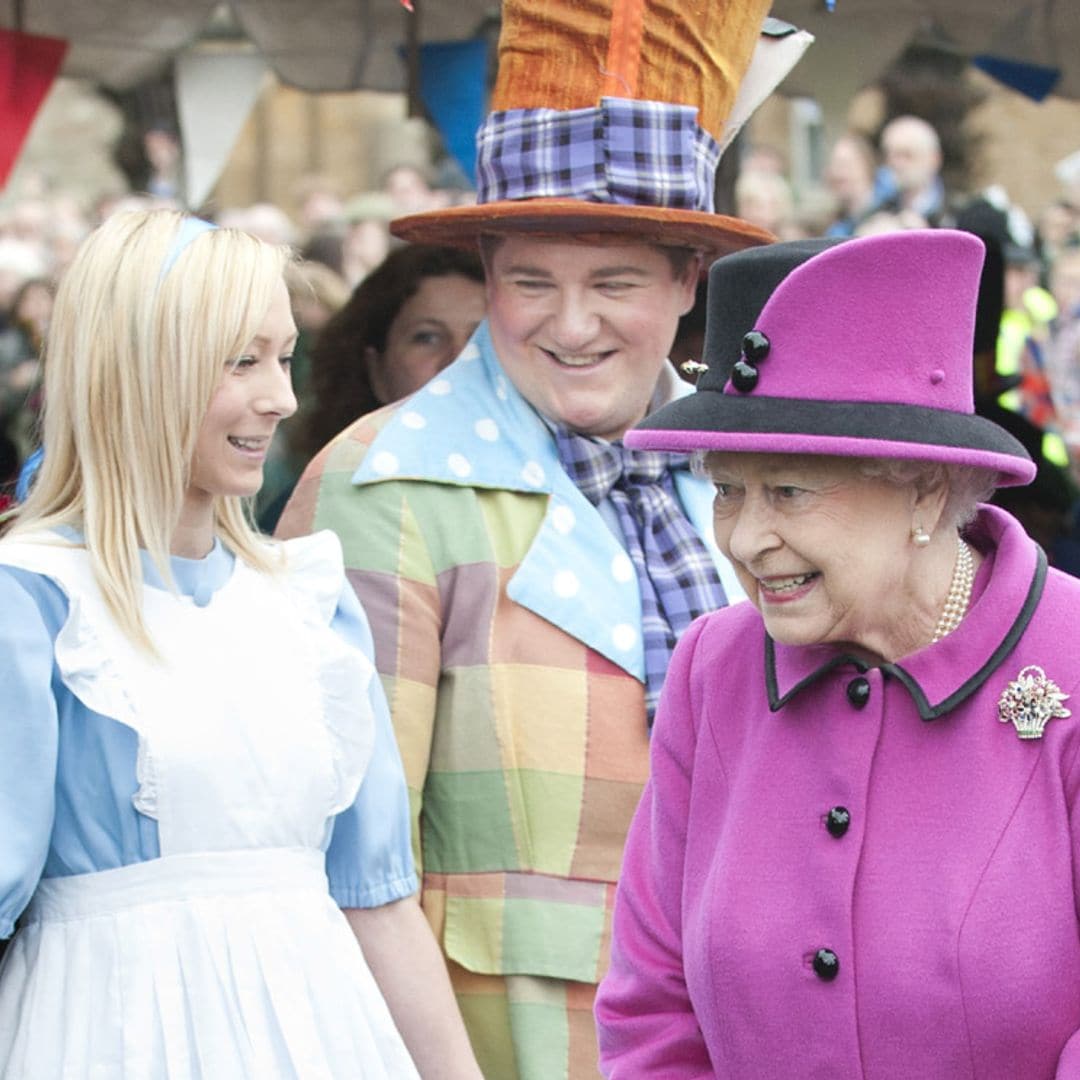 'Feliz, feliz no cumpleaños': ¿por qué Isabel II celebra sus fiestas cuando quiere?