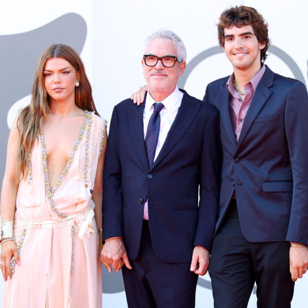 Alfonso Cuarón llega a Venecia con la mejor compañía, sus hijos Bu y Olmo