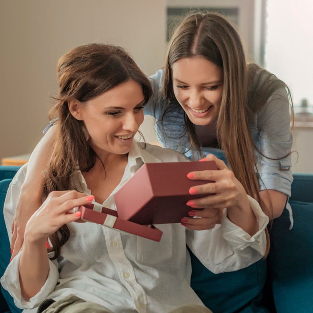 Acierta en el Día de la Madre con los mejores regalos de belleza para sorprenderla