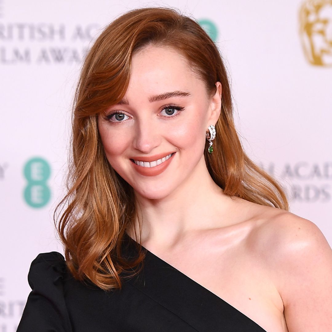 Phoebe Dynevor, la actriz que recupera el estilo de Daphne Bridgerton