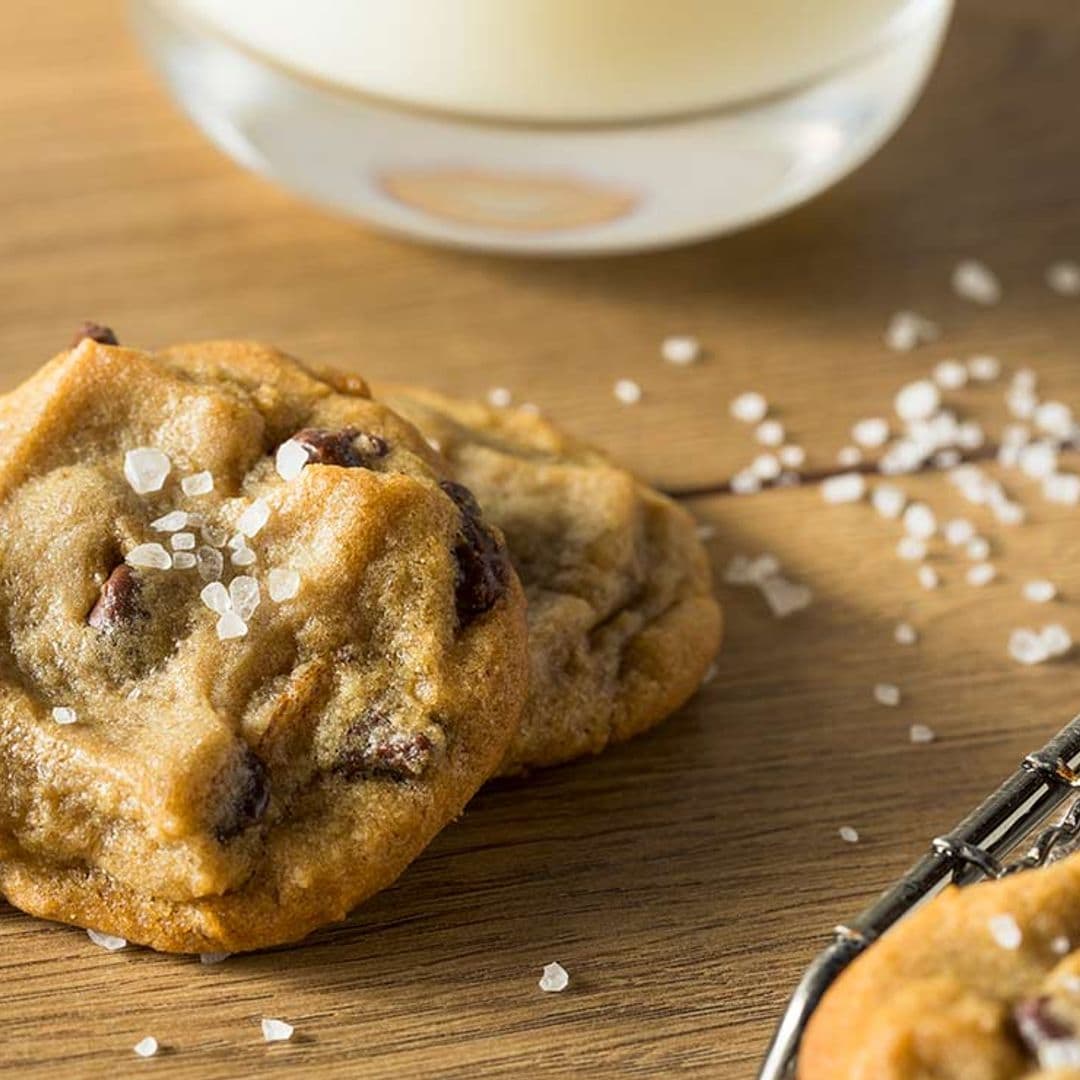 'Cookies' con lágrimas de chocolate y sal