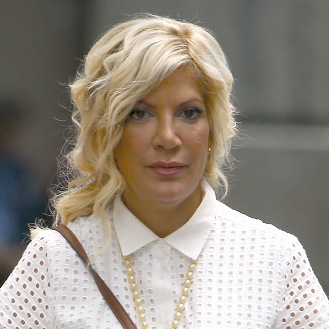 El nuevo susto de Tori Spelling en su etapa más complicada: fue evacuada de su casa por la policía