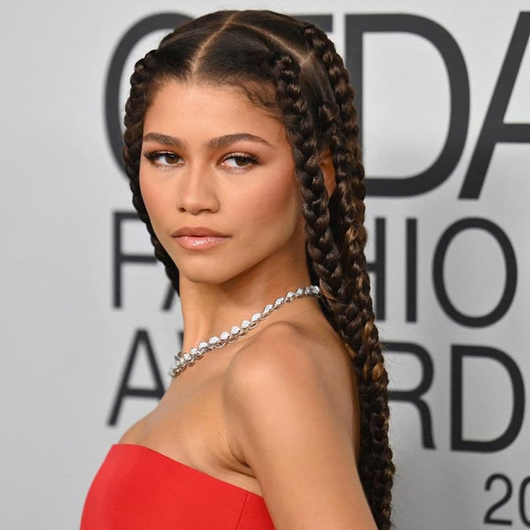 De Zendaya a Addison Rae: las 'celebrities' que te inspirarán en tu maquillaje de Navidad