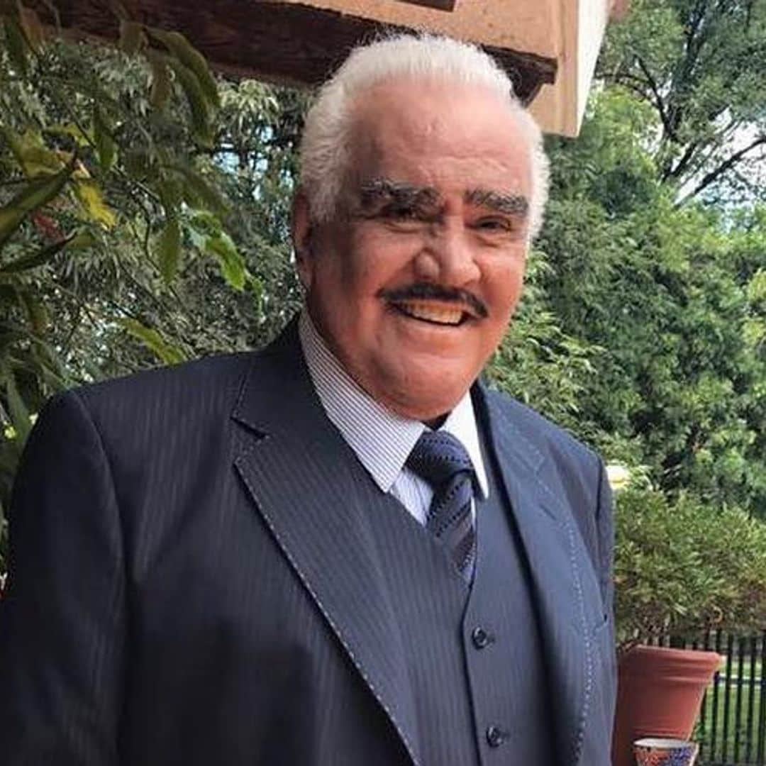 Familia de Vicente Fernández desmiente haber perdido demanda por serie no autorizada