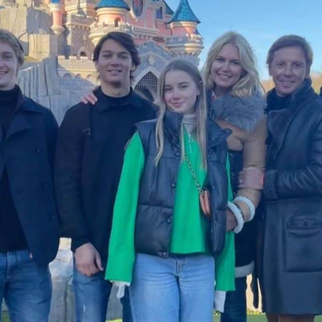 En familia, entre abrazos y bailes al son de 'Cumpleaños feliz': Valeria Mazza sopla 50 velas