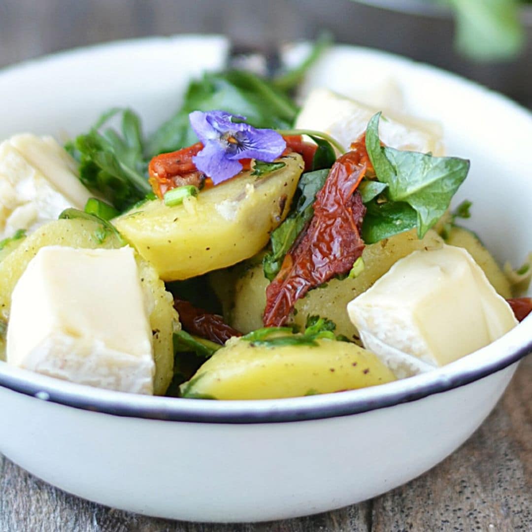 Ensalada de camembert y patata