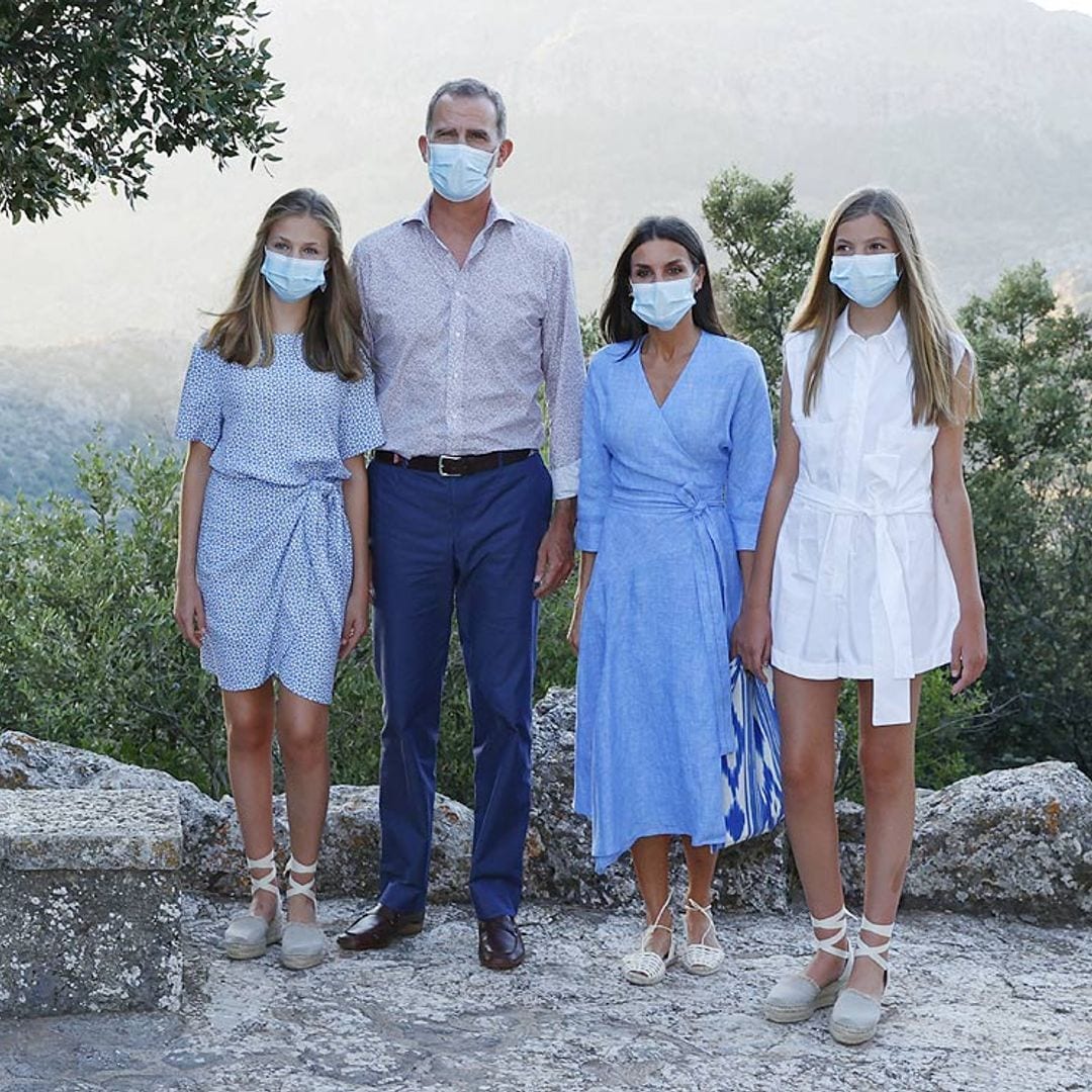 Los Reyes y sus hijas visitan la Sierra de Tramontana y el Santuario de Lluc en su primer plan familiar en Mallorca