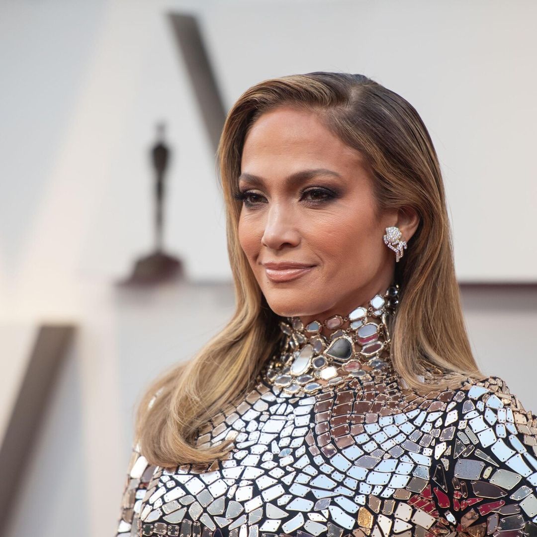 Jennifer Lopez comparte primera foto de su personaje en ‘Marry Me’